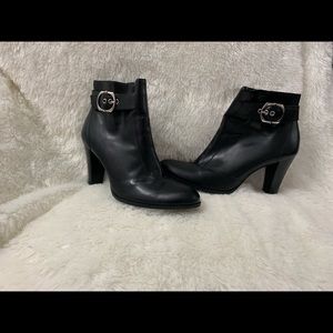 Antonio Melani Black booties size 7.5
